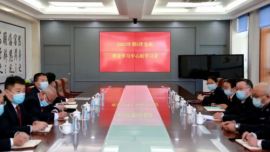 红山区人民检察院党组理论学习中心组开展集中治理党内政治生活庸俗化交易化问题专题学习