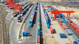 中蒙最大陆路口岸接运中欧班列累计突破9000列