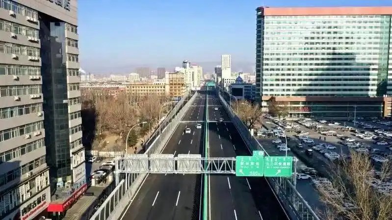限期还钱！内蒙古自治区党委书记当场提要求