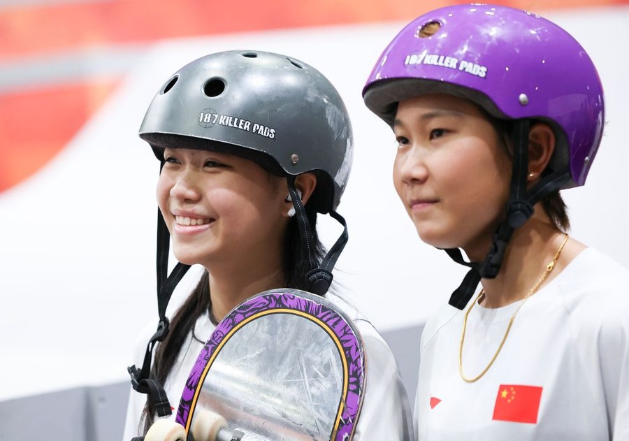 亚运会丨中国滑板女孩：同登领奖台，达成！
