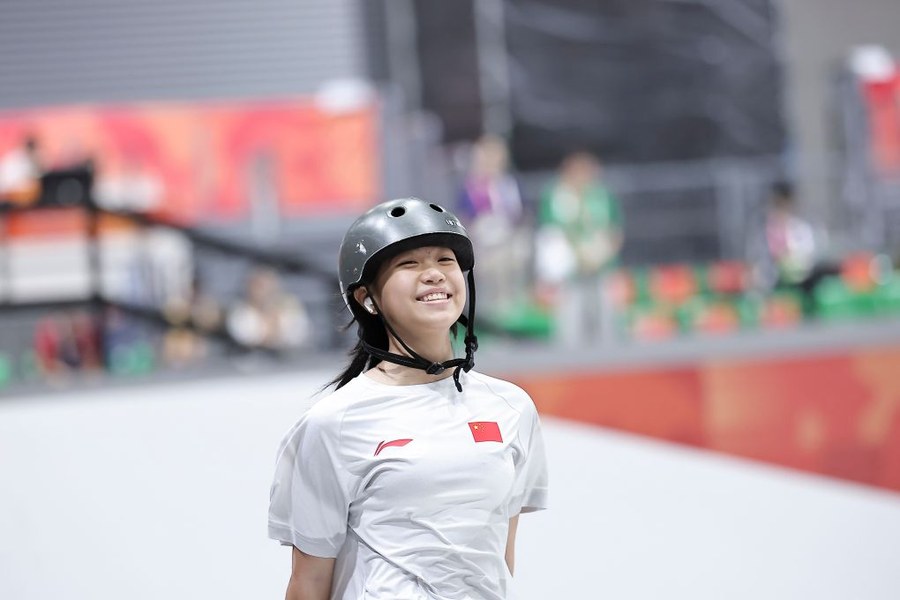 亚运会丨中国滑板女孩：同登领奖台，达成！
